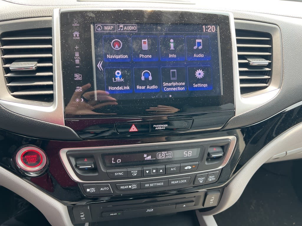 2018 Honda Pilot Touring 18
