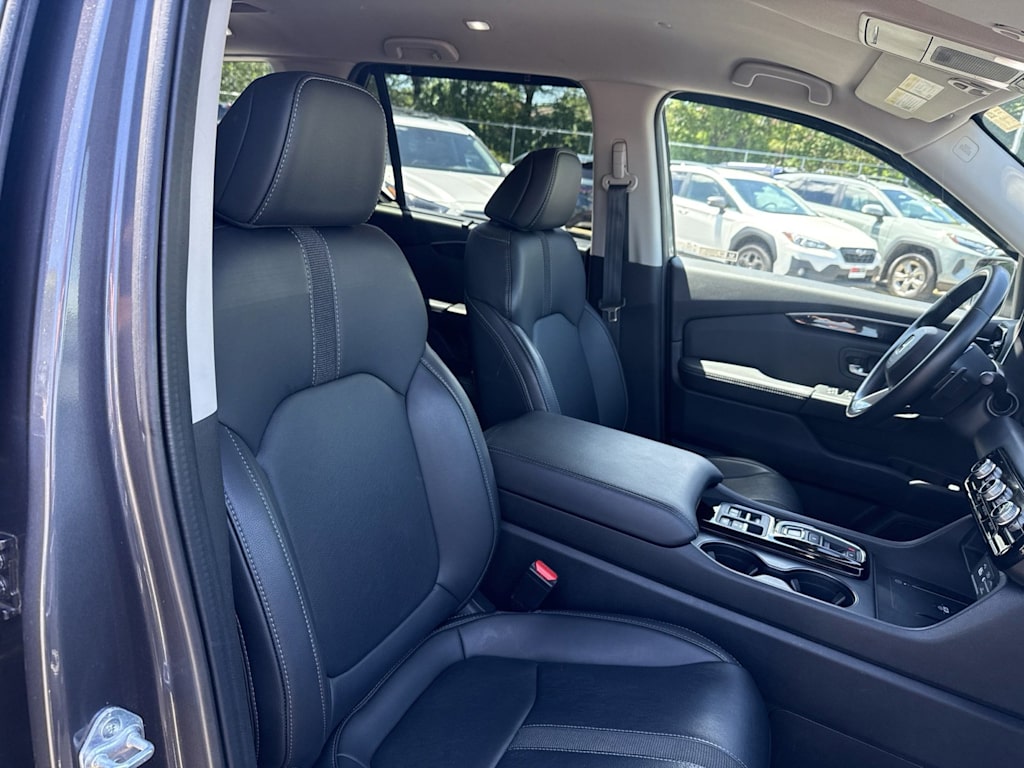 Thumbnail: 2023 Honda Pilot - 10