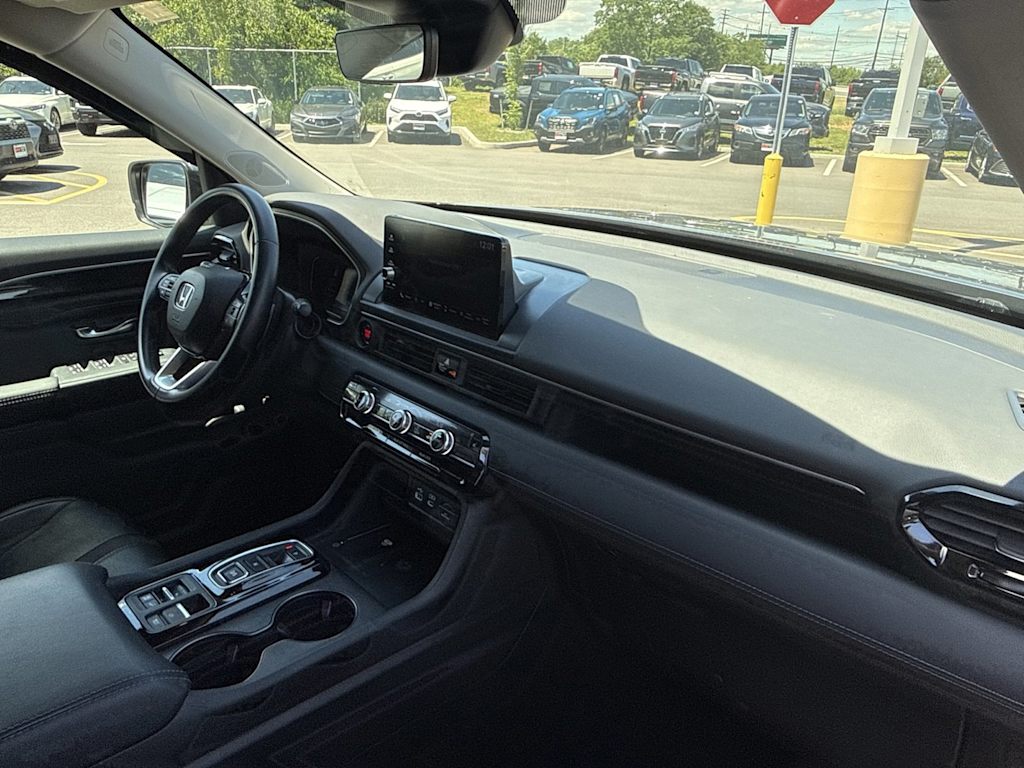 Thumbnail: 2023 Honda Pilot - 8