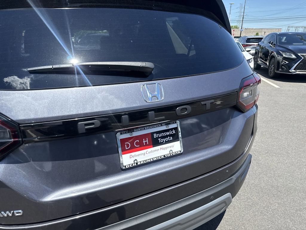 Thumbnail: 2023 Honda Pilot - 6