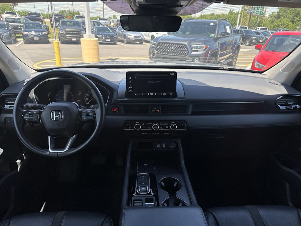 Thumbnail: 2023 Honda Pilot - 13