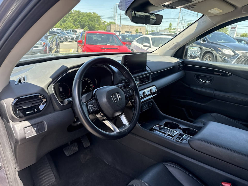 Thumbnail: 2023 Honda Pilot - 2