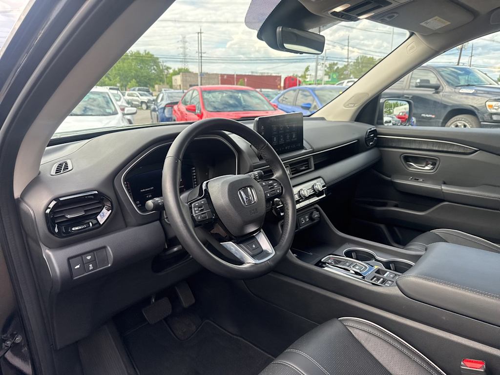 Thumbnail: 2023 Honda Pilot - 2