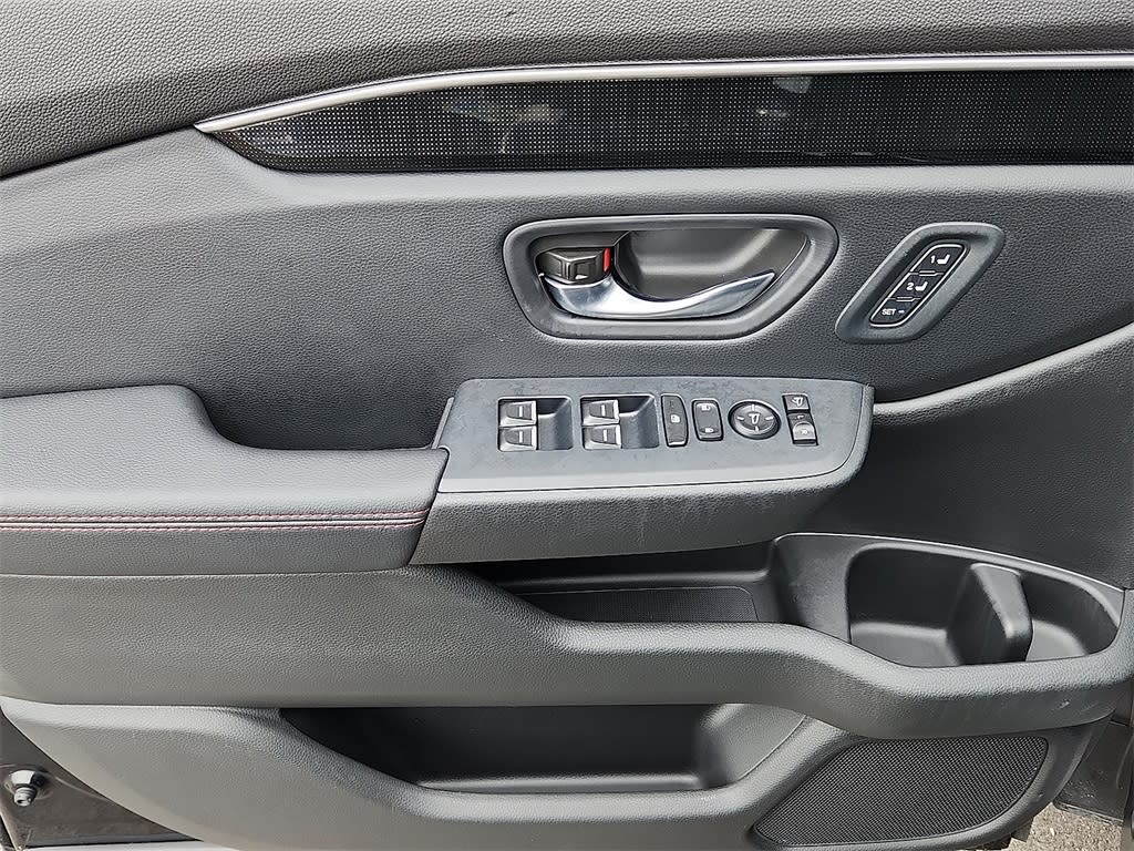 2025 Honda Pilot Black Edition 20