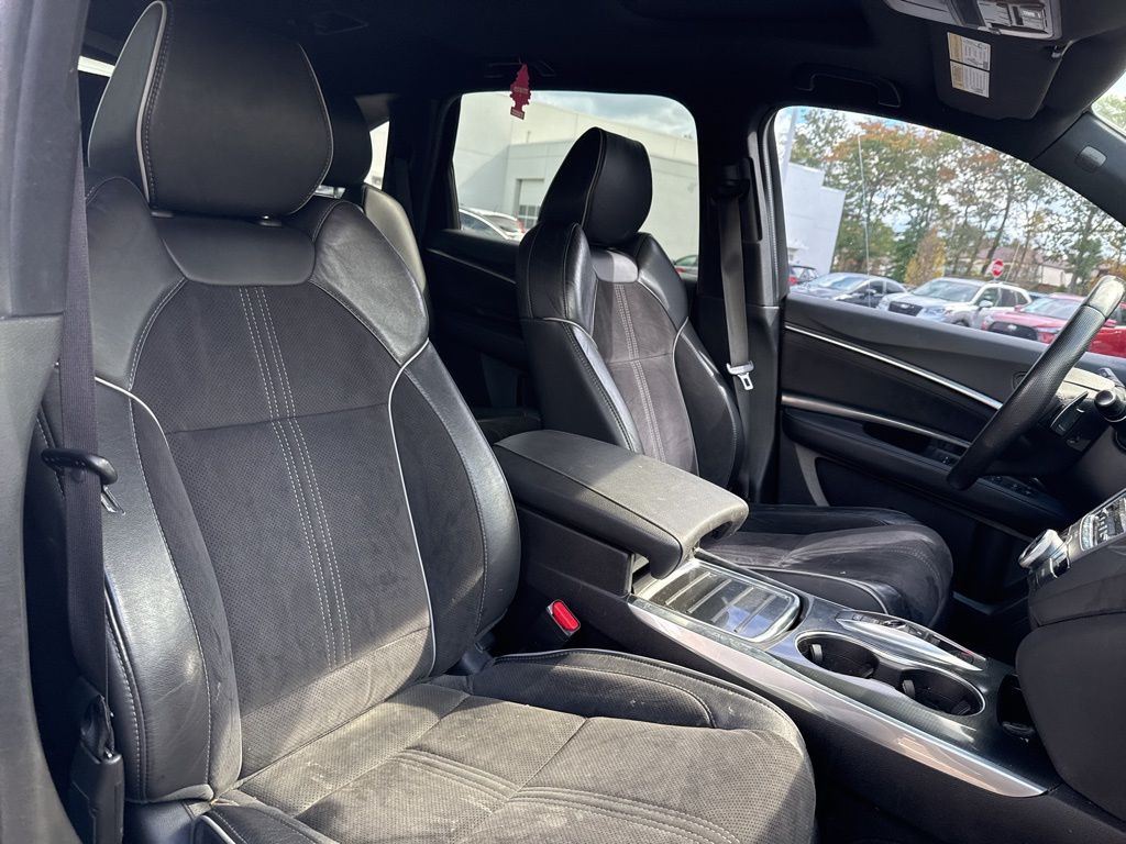 Thumbnail: 2019 Acura MDX - 9