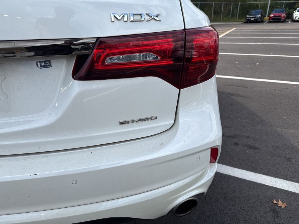 Thumbnail: 2019 Acura MDX - 18