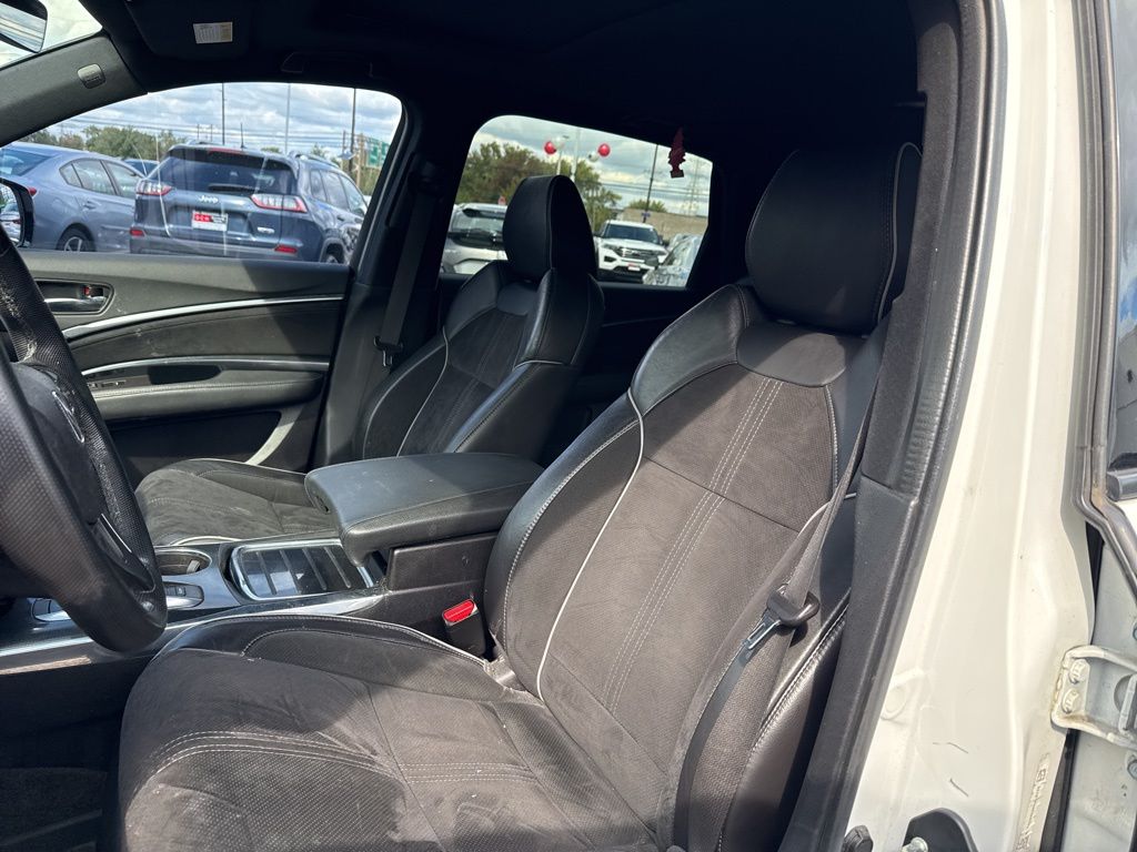 Thumbnail: 2019 Acura MDX - 8
