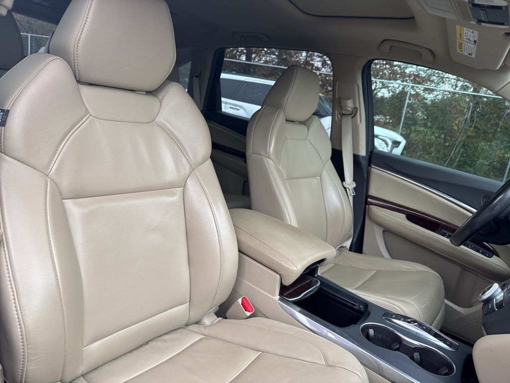 Thumbnail: 2019 Acura MDX - 10