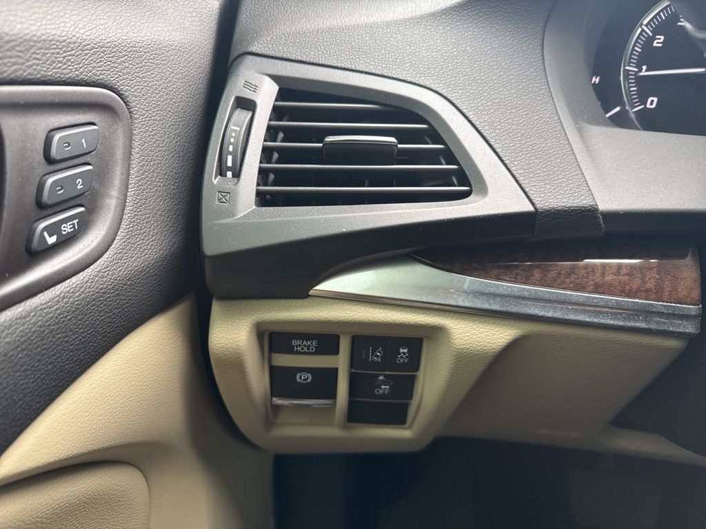 Thumbnail: 2019 Acura MDX - 26