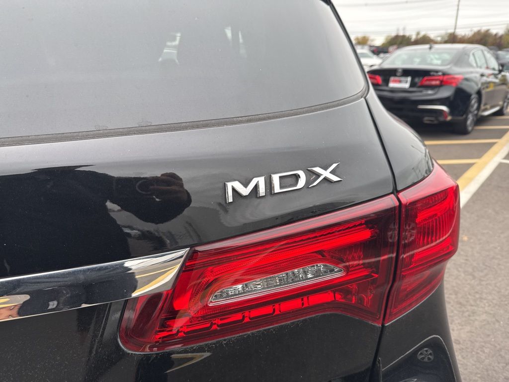 Thumbnail: 2019 Acura MDX - 19