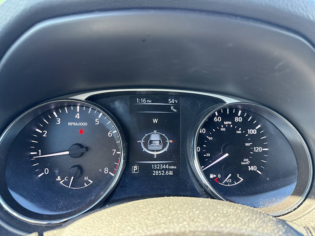 Thumbnail: 2016 Nissan Rogue - 16