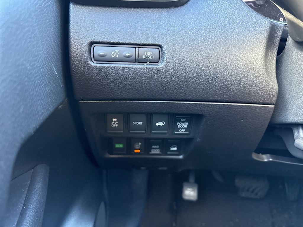 Thumbnail: 2016 Nissan Rogue - 23