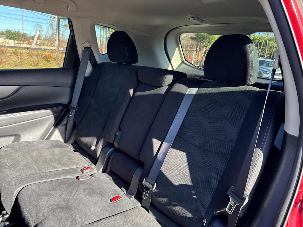 Thumbnail: 2016 Nissan Rogue - 11