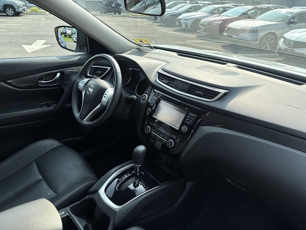 Thumbnail: 2015 Nissan Rogue - 8