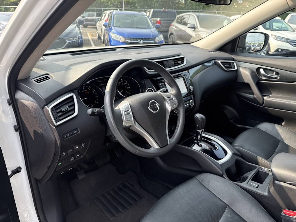 Thumbnail: 2015 Nissan Rogue - 2