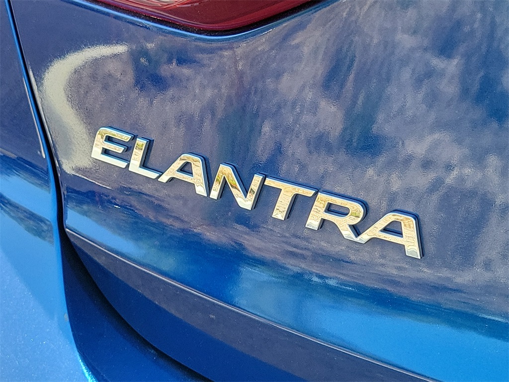 2017 Hyundai Elantra Limited Edition 7