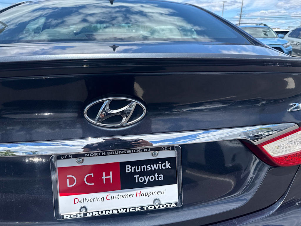 Thumbnail: 2014 Hyundai Sonata - 18