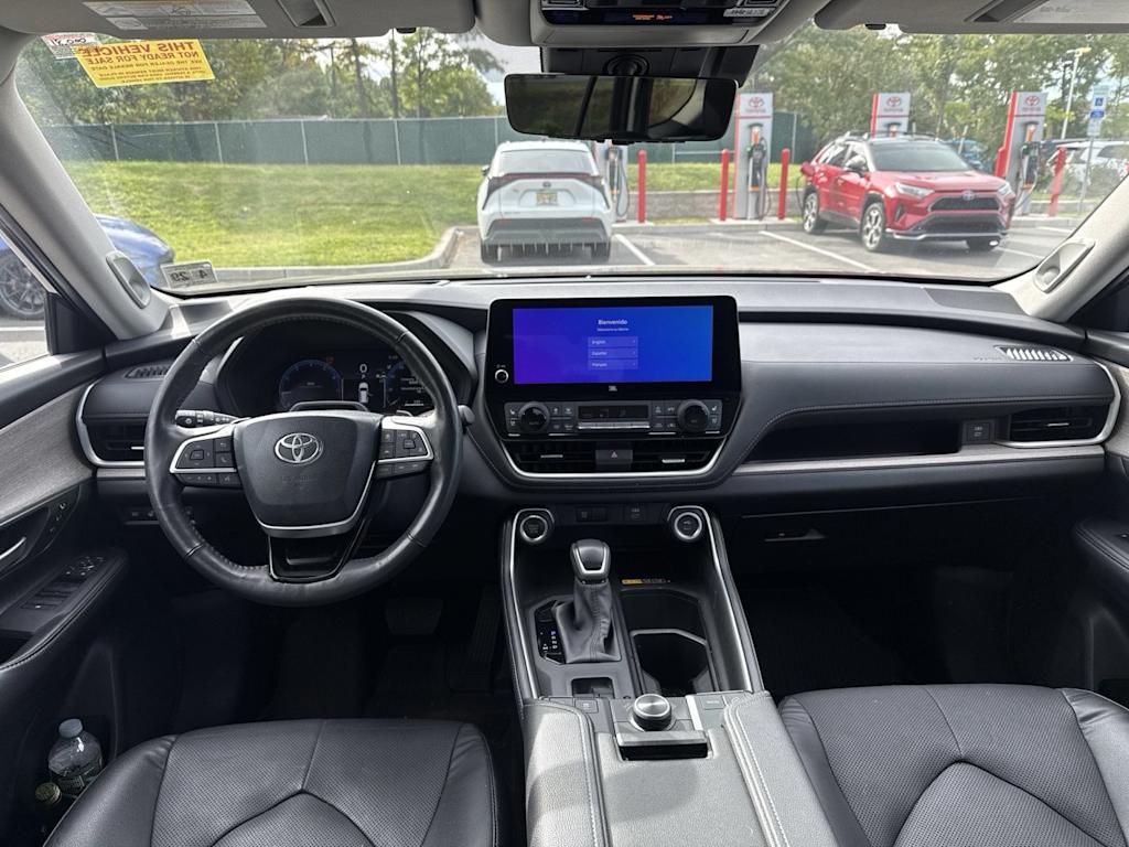 Thumbnail: 2024 Toyota Grand Highlander - 12