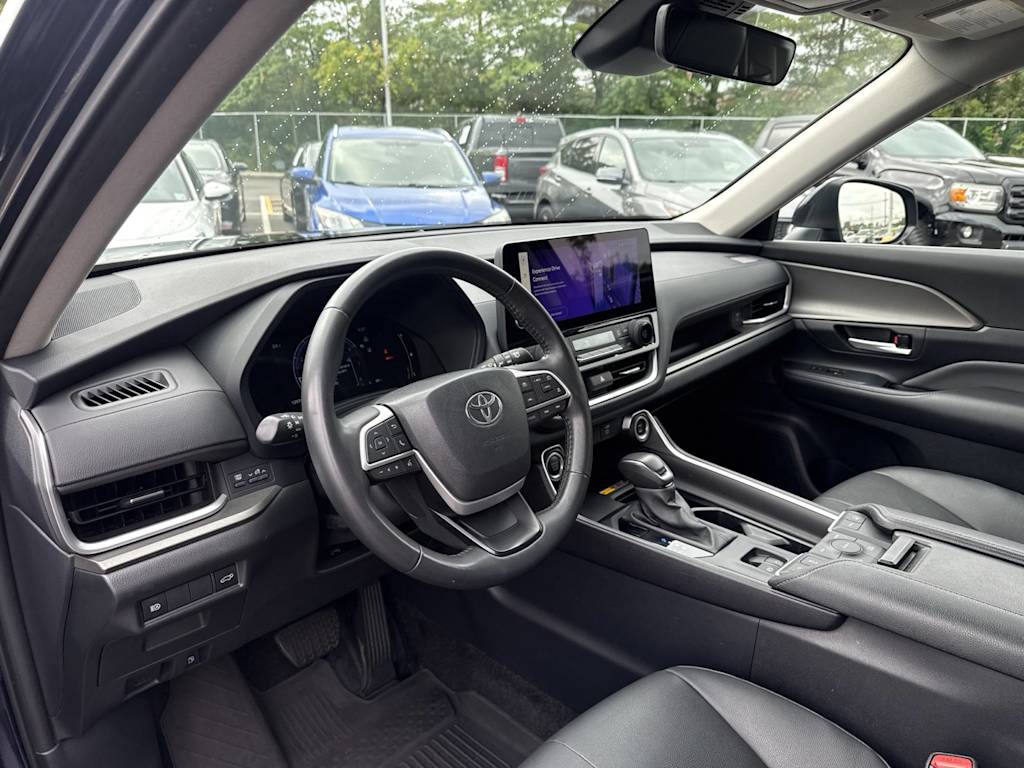 Thumbnail: 2024 Toyota Grand Highlander - 2