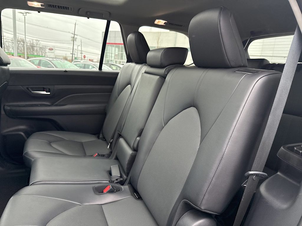 Thumbnail: 2025 Toyota Grand Highlander - 11