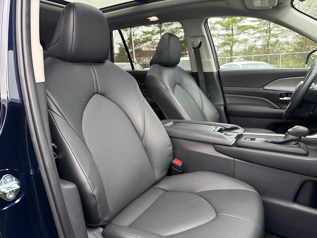 Thumbnail: 2025 Toyota Grand Highlander - 10