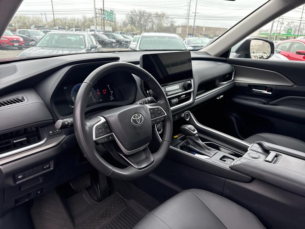 Thumbnail: 2025 Toyota Grand Highlander - 2