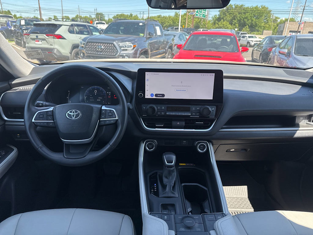 Thumbnail: 2024 Toyota Grand Highlander - 13