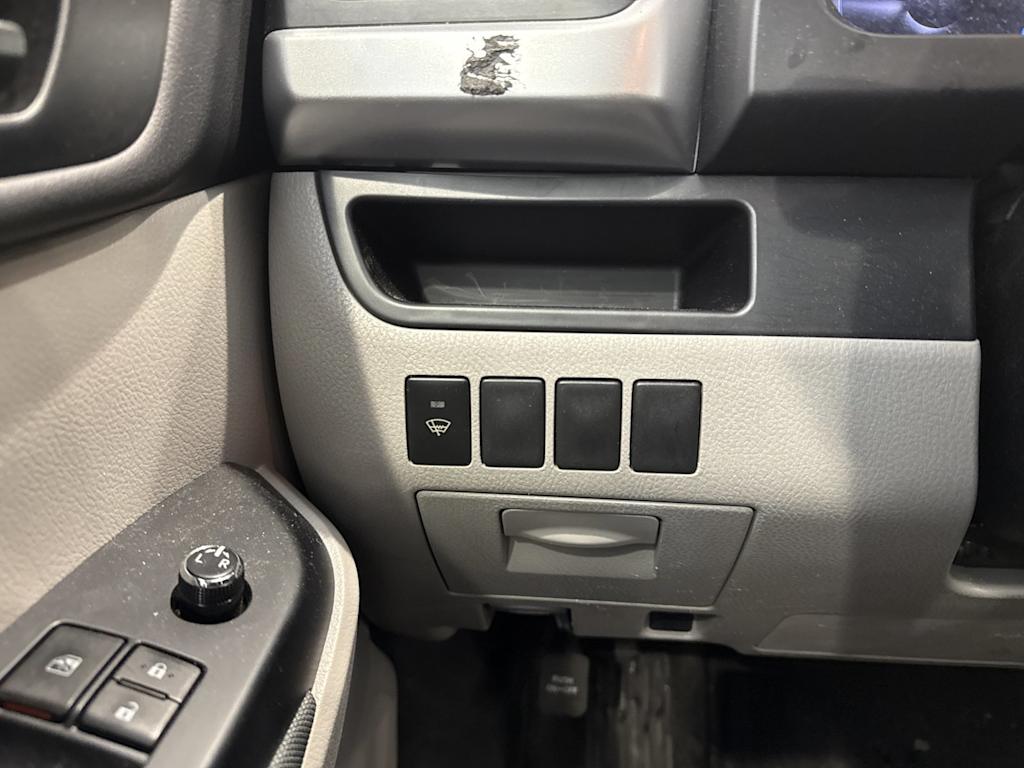 Thumbnail: 2015 Toyota Highlander - 23