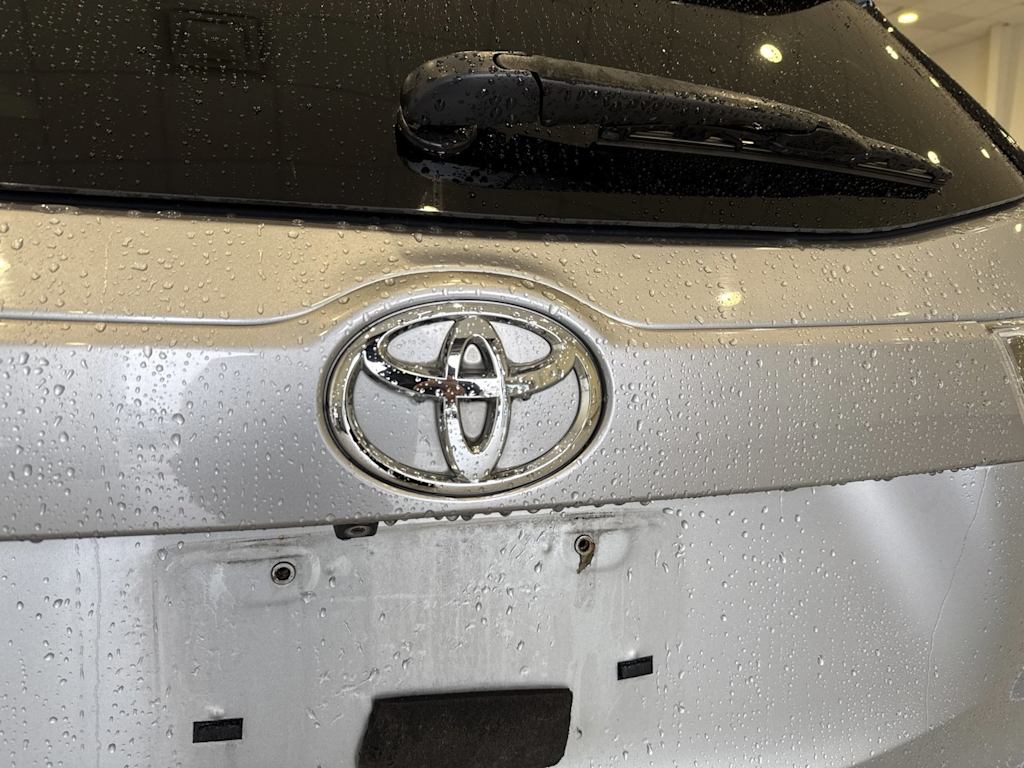 Thumbnail: 2015 Toyota Highlander - 20