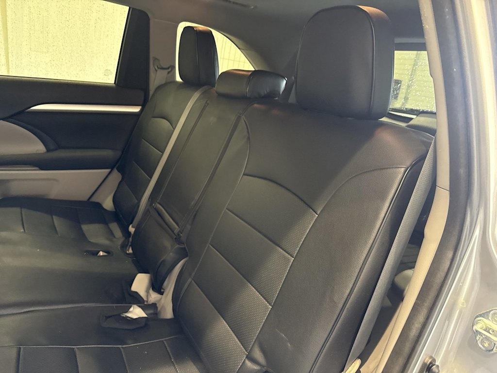 Thumbnail: 2015 Toyota Highlander - 11