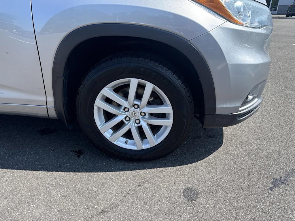 Thumbnail: 2015 Toyota Highlander - 7