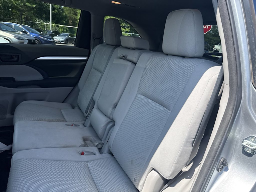 Thumbnail: 2015 Toyota Highlander - 11