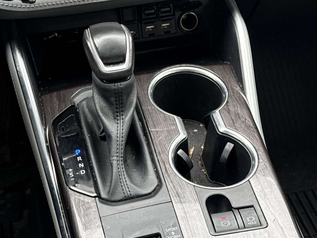 Thumbnail: 2021 Toyota Highlander - 14