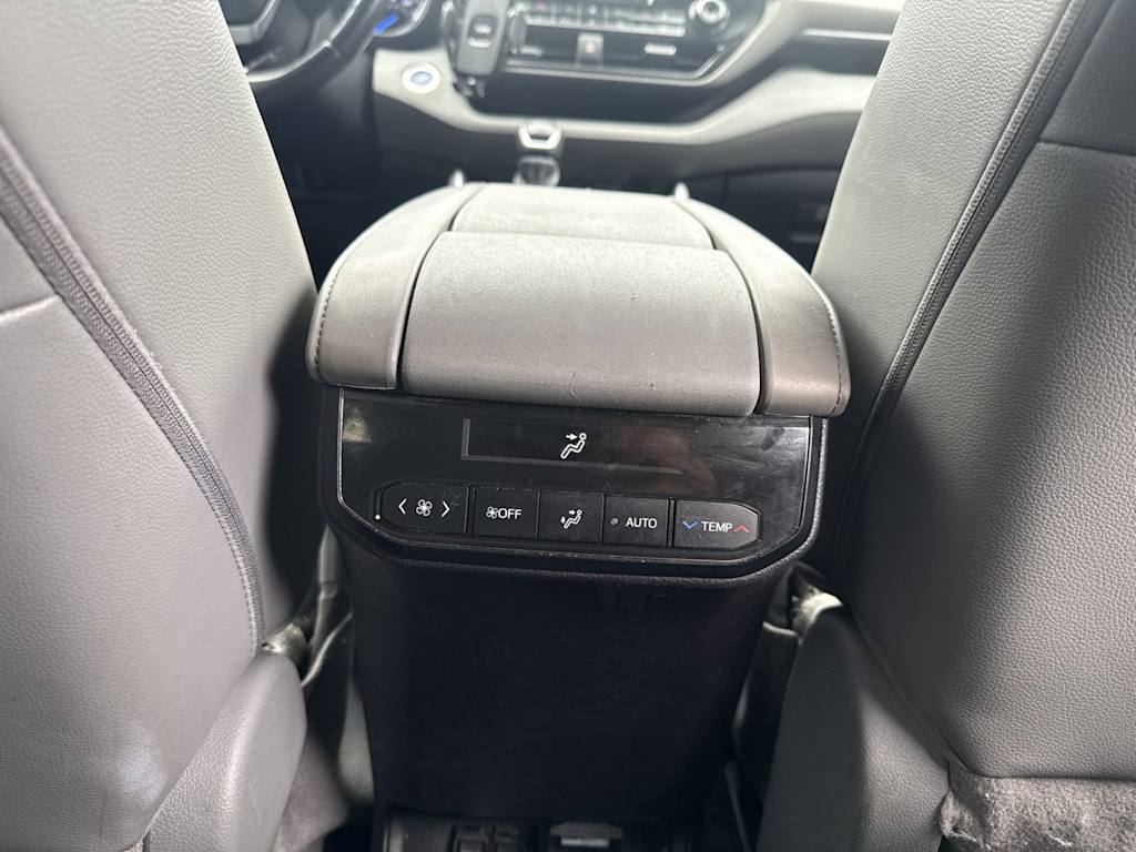 Thumbnail: 2021 Toyota Highlander - 24