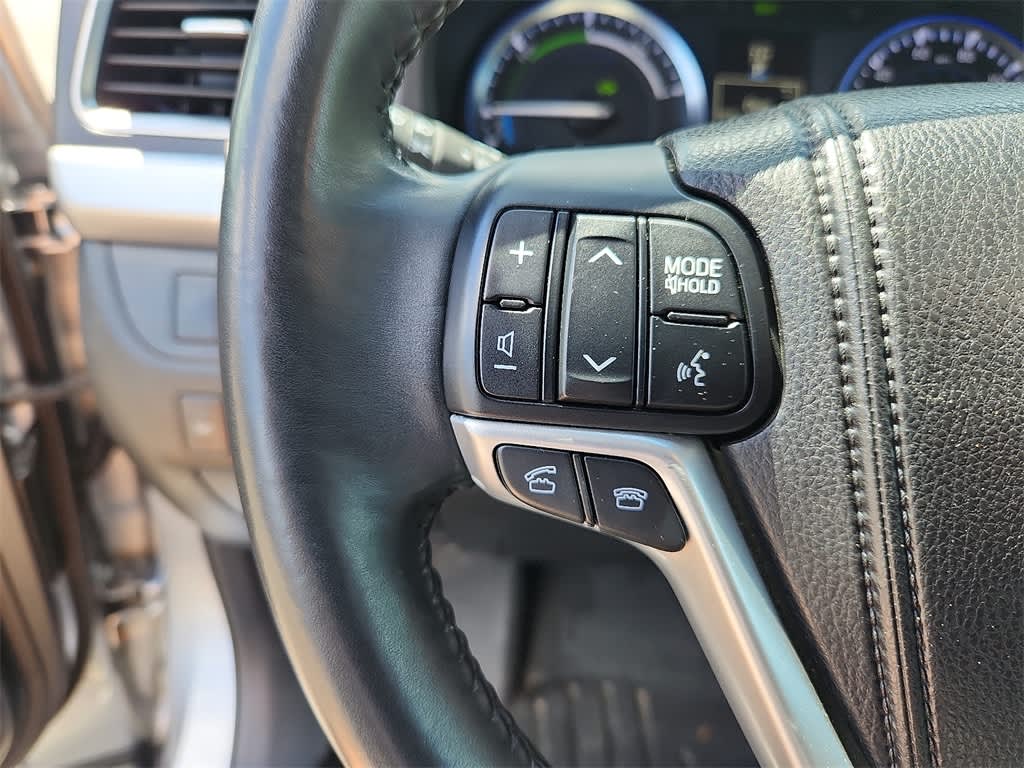 2015 Toyota Highlander Limited 23
