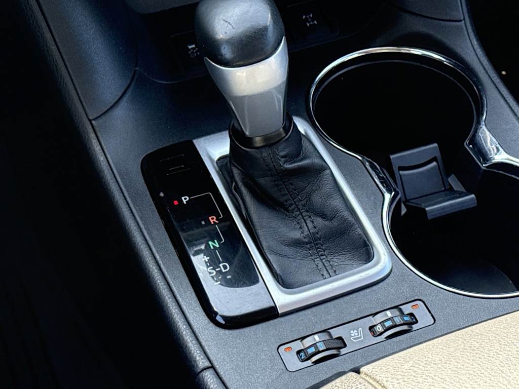 Thumbnail: 2015 Toyota Highlander - 15