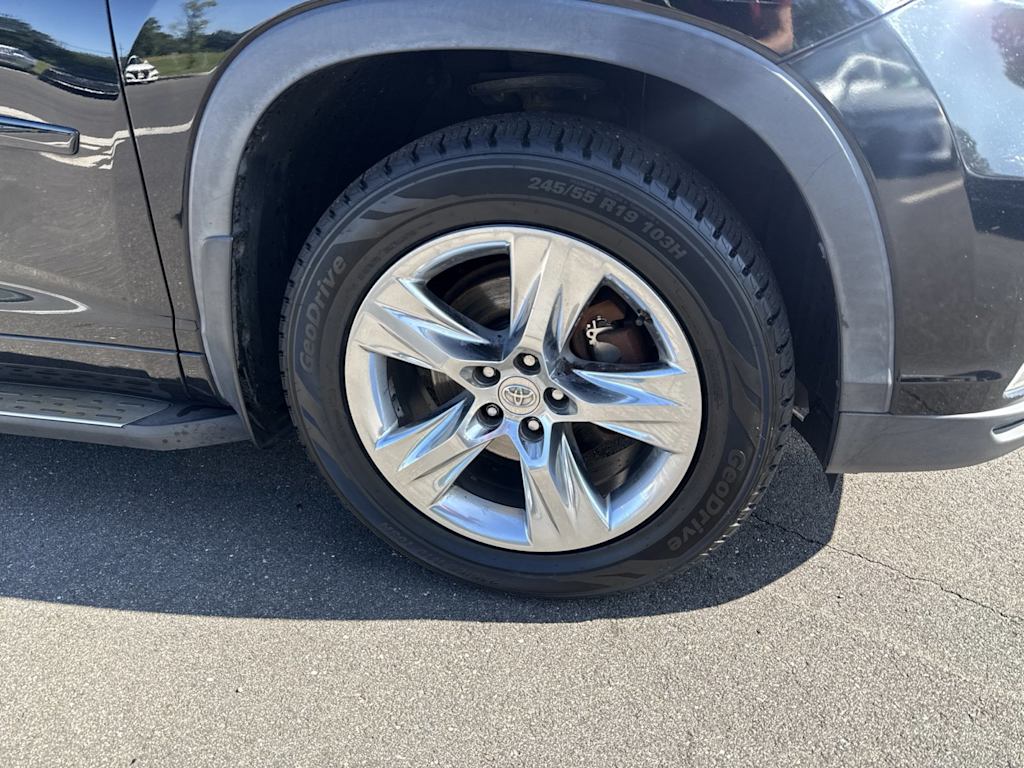 Thumbnail: 2015 Toyota Highlander - 7