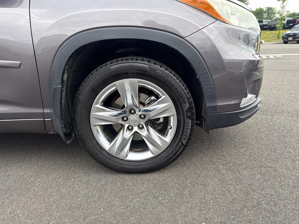 Thumbnail: 2015 Toyota Highlander - 7