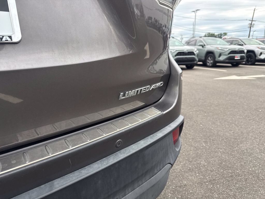Thumbnail: 2015 Toyota Highlander - 6