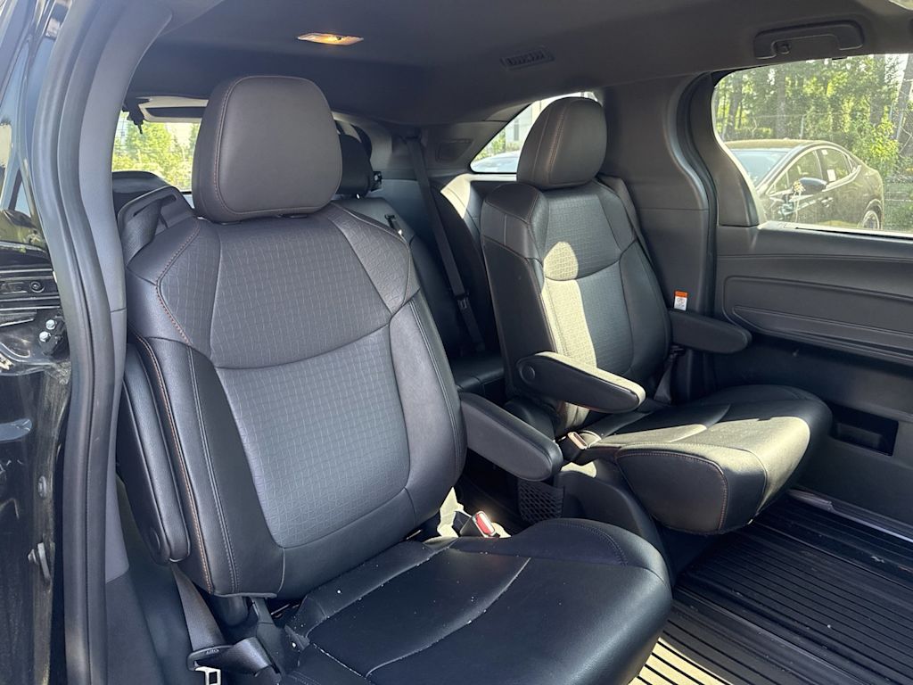 Thumbnail: 2023 Toyota Sienna - 20
