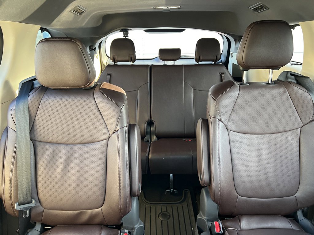 Thumbnail: 2023 Toyota Sienna - 15