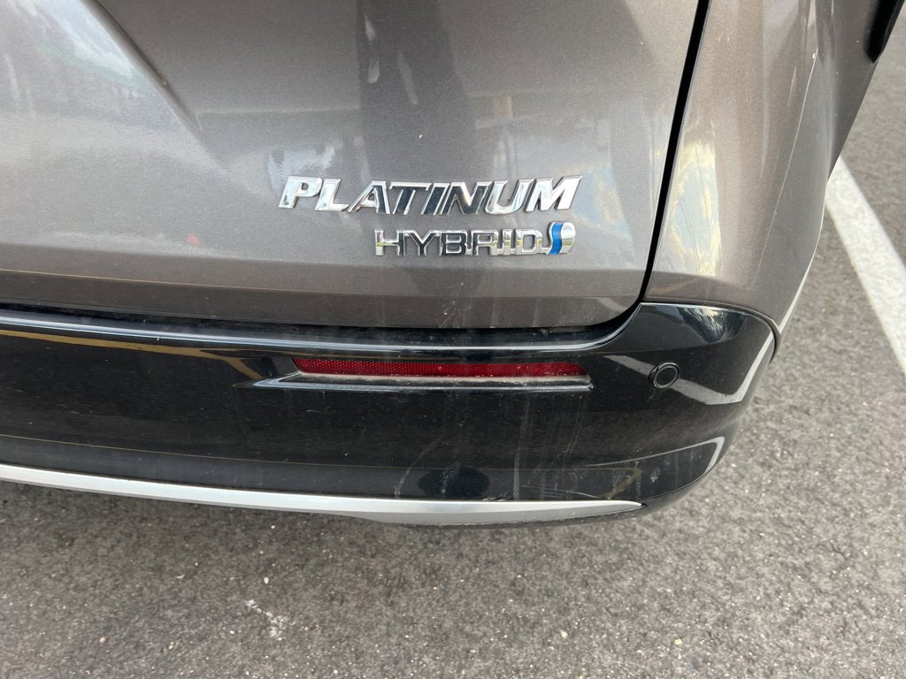 Thumbnail: 2023 Toyota Sienna - 4