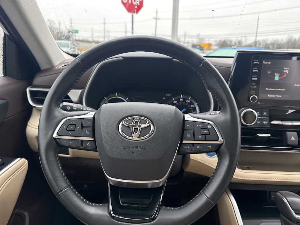 Thumbnail: 2021 Toyota Highlander - 12