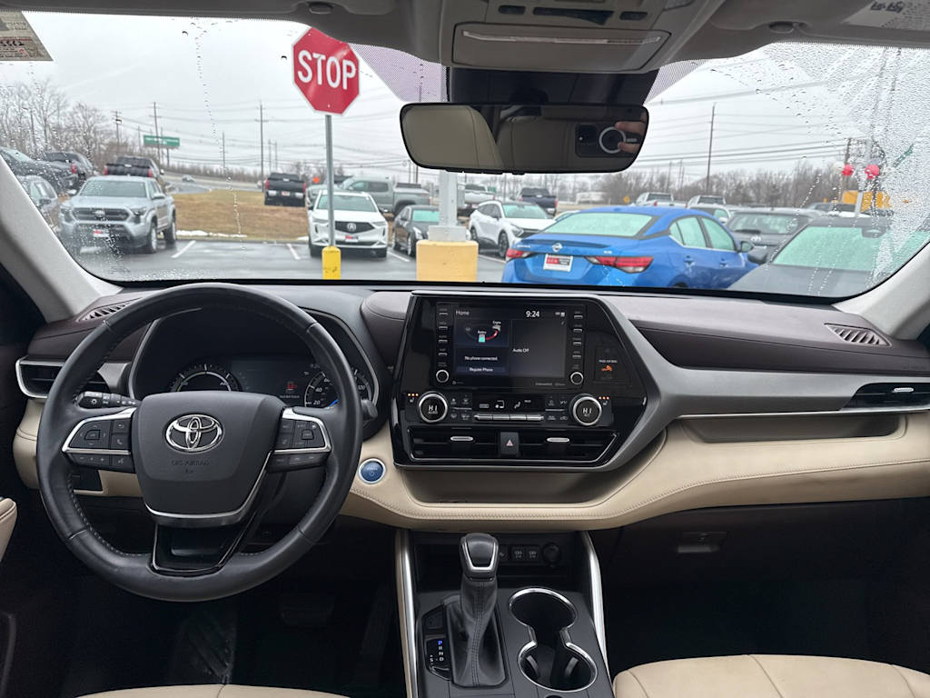 Thumbnail: 2021 Toyota Highlander - 13