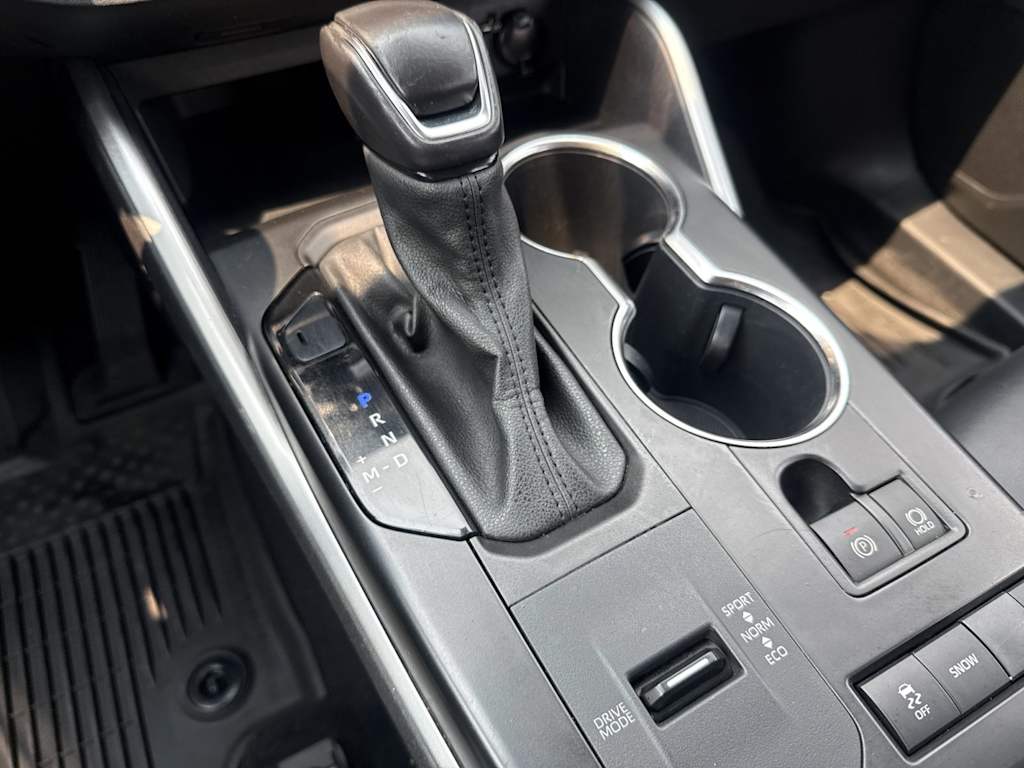 Thumbnail: 2021 Toyota Highlander - 15