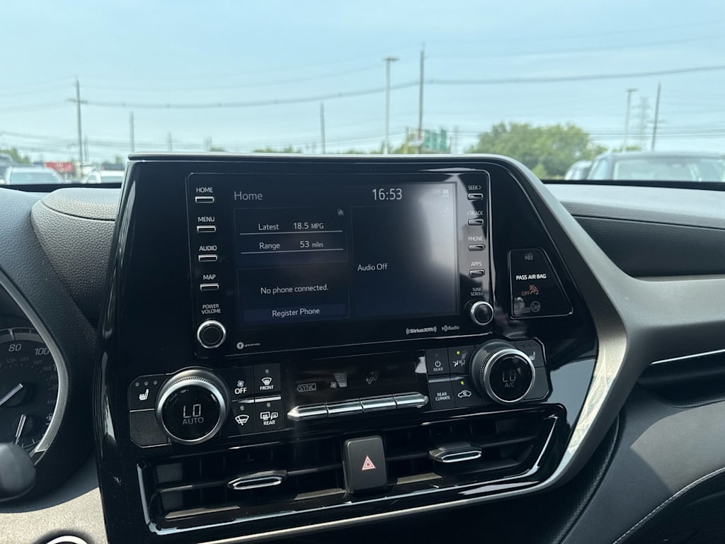 Thumbnail: 2021 Toyota Highlander - 14