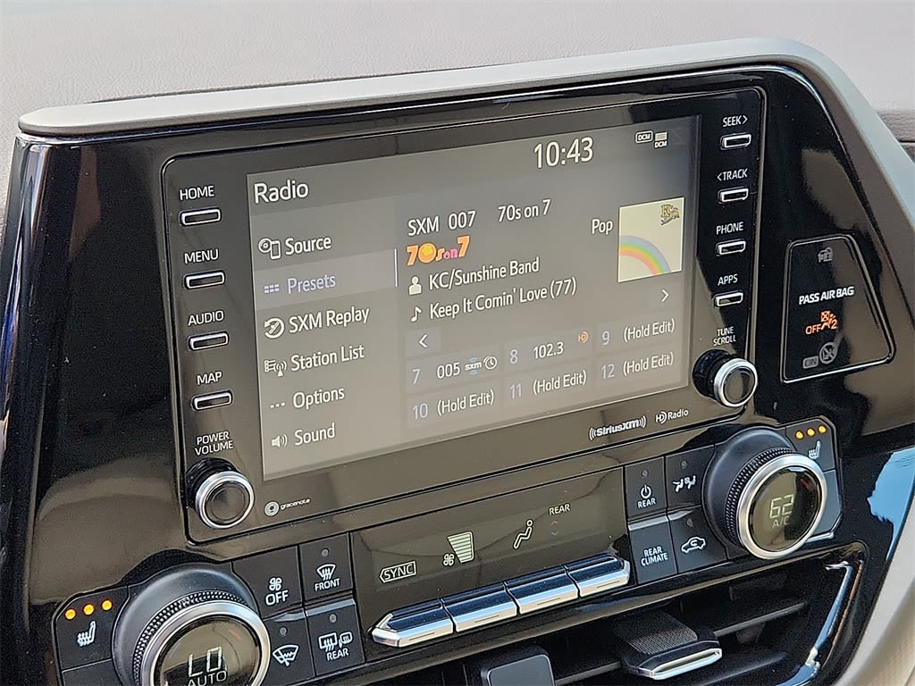 2022 Toyota Highlander XLE 21