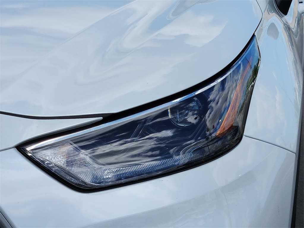 2022 Toyota Highlander XLE 19