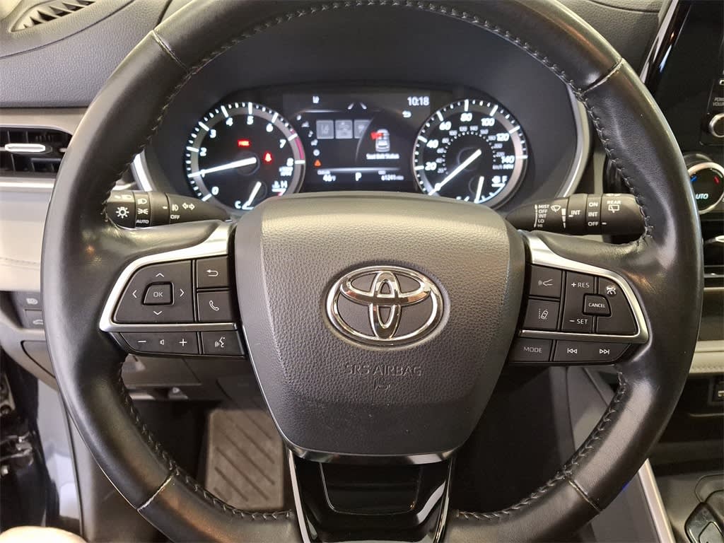 2021 Toyota Highlander XLE 27