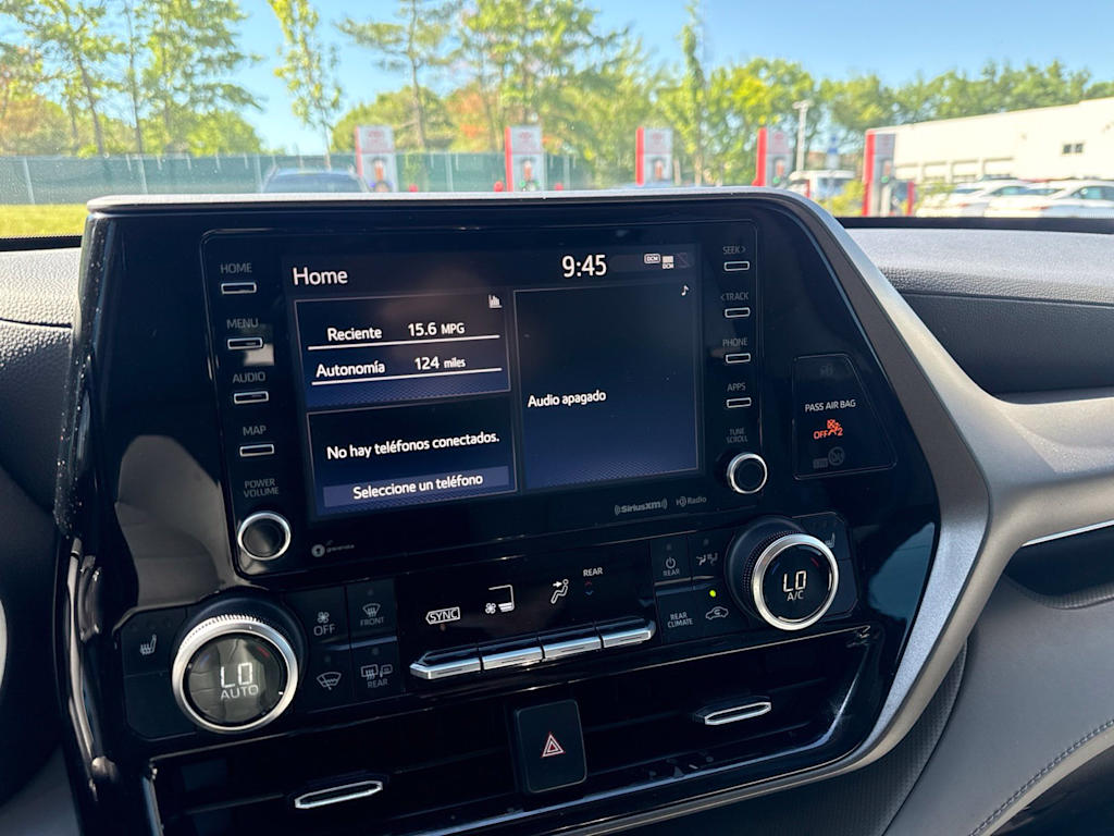 Thumbnail: 2021 Toyota Highlander - 12
